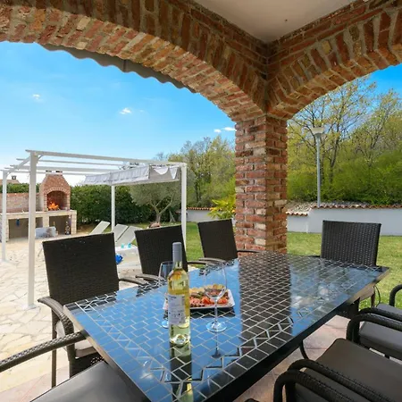 Holiday home Paradis Butkovici (Istria)